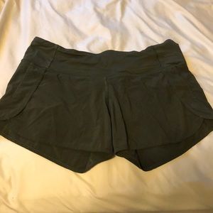 Lululemon dark green speed shorts